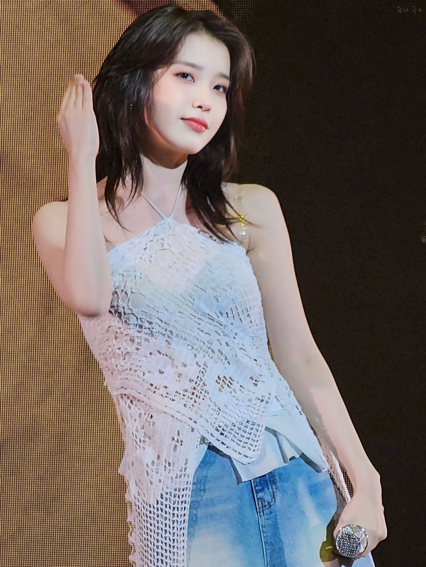 IU