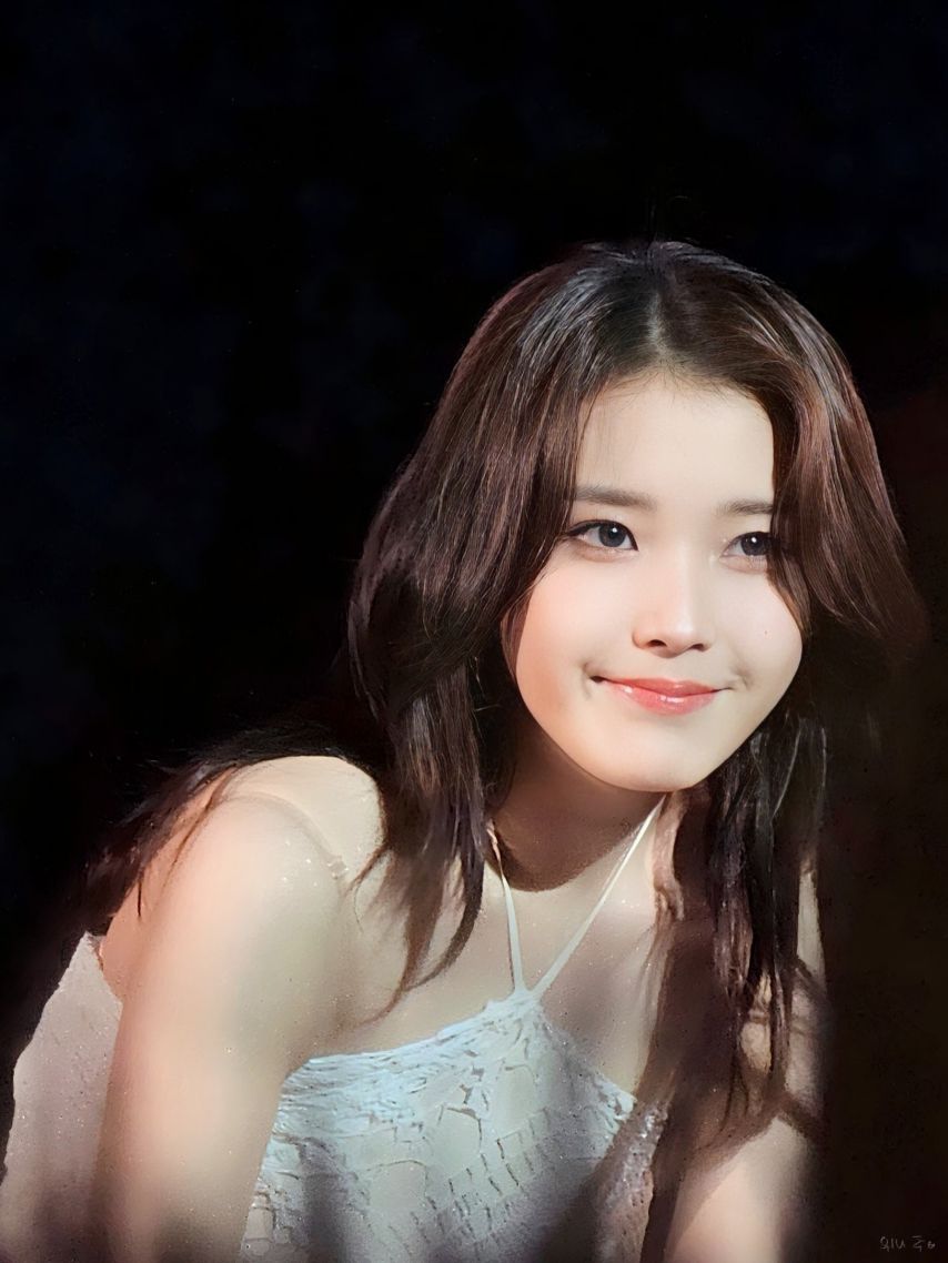 IU