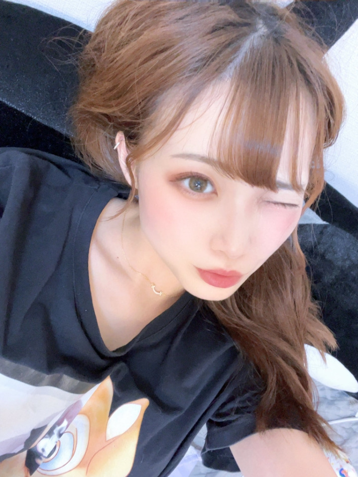 人が知らない綺麗で体つきの良いAV俳優