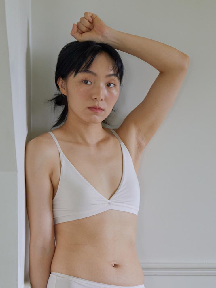 自然な美しさそのもの、無修正脇の下スタイル