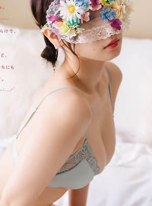 伊織萌えの魅力的なコスプレ写真集公開