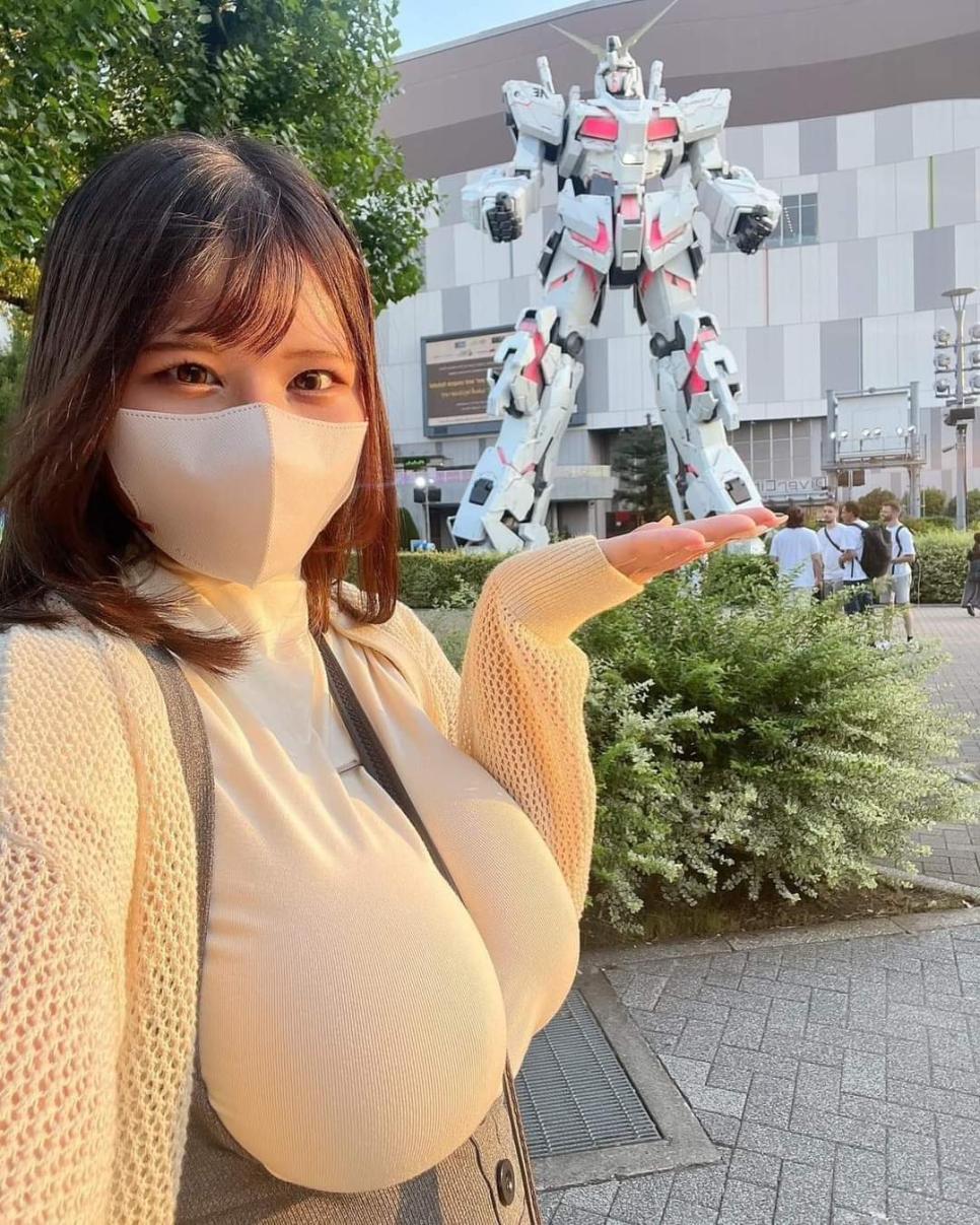 膨大な大きさを誇るガンダム