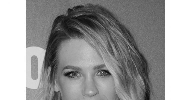 좋아하는 드라마 주인공의 옷을 샀다고 자랑한 할리우드 여배우