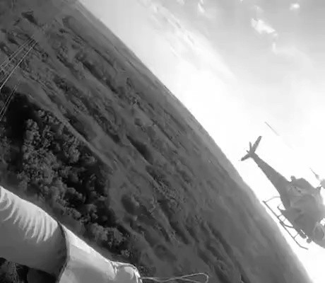 높은 첨탑 근무자가 퇴근 하는법