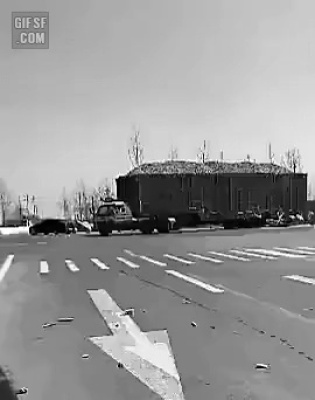 중국의 과적 트럭