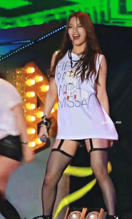 수지 가터벨트 망사스타킹