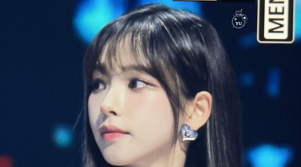 인사해주는 카리나