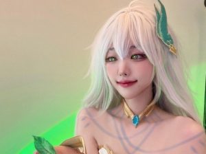 ”QWER” 냥뇽녕냥 원신 코스프레 레전드 귀한 가슴골