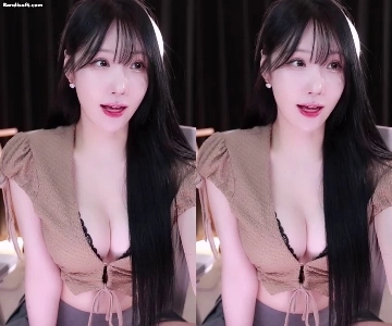 살짝 삐져나온 레이스 브라 + 새하얀 가슴골 연나비 레전드