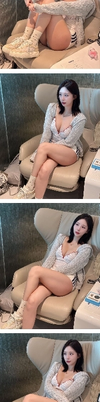러블리한 소녀 스타일 캐미솔 입은 유부녀 꽃빵 가슴골