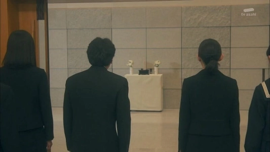 어머니 장례식을 치루는데 어머니가 살아돌아왔다