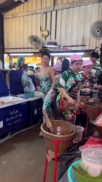 (SOUND)가슴 큰 미시녀가 운영하는 식당