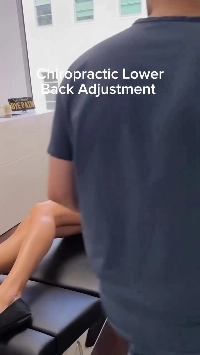 (SOUND)도수치료 받는 짧은치마 금발녀