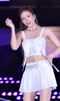 [아이브] 땀이 맺힌 일본 음중 무대 시원한 비주얼 아이브 안유진