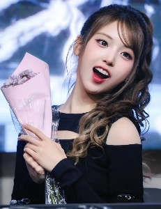 엔믹스 지우 예뻐요