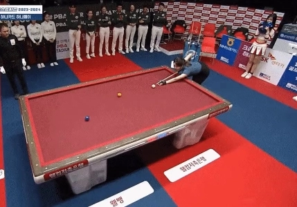 당구 시타하는 이지현 아나운서 ㄷㄷㄷㄷ