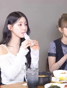 (SOUND)어떤 여자 아이돌의 괴랄한 개인기 ㄷㄷㄷㄷㄷㄷ.gif