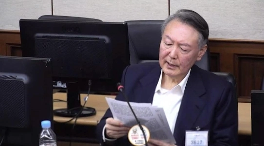 윤석열 실명위기