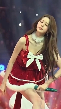 가요대전 산타복 우월한 기럭지 각선미 엉벅지 아이브 장원영