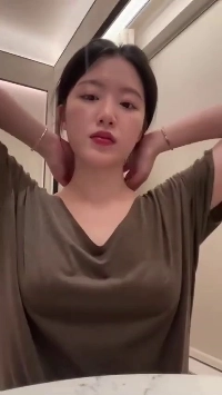 아이들 슈화 라이브방송 플러팅 숙인 가슴골