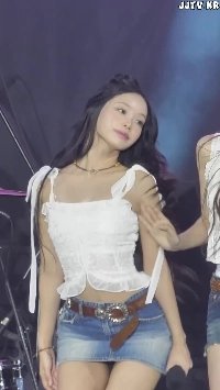 (SOUND)리센느 원이 흰나시 청치마 검정 속바지