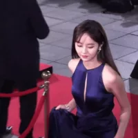 봉긋한 김소현 드레스