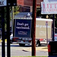 미국 회사, "백신맞지 마세요" 광고