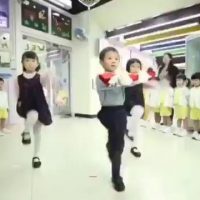 홍콩의 친중 유치원 홍보영상