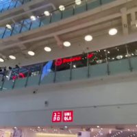 (SOUND)모스크바 쇼핑몰 근황.gif