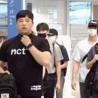 총리4번 역임한 중의원 아베 경호원 vs 연예인 경호원
