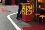 싸움)일본 호스트빠 길거리싸움.gif