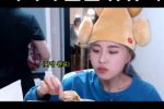(SOUND)생방송 중 방송 사고, 먹방 중 찌찌가 뜯긴 유튜버~ㅋ.mp4