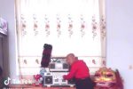 (SOUND)킹받는 중국 아재 댄스.mp4