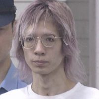 일본에서 유명 호스트 - 폭행으로 체포