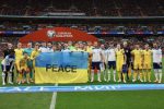 잉글랜드 vs 우크라이나 매치 기념사진.jpg