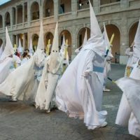 스페인 관광중 당황한 흑인들