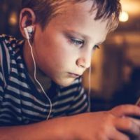 하버드가 밝히는 자녀를 위한 올바른 핸드폰 사용 방법