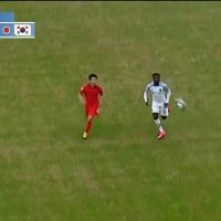 [U-20 월드컵 8강 나이지리아 vs 대한민국] 몸쪽을 차인 강성진