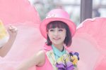 일본 디즈니랜드에 있는 귀여운 댄서