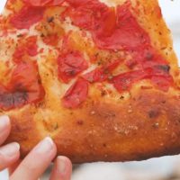 호불호 갈리는 토마토 피자. GIF