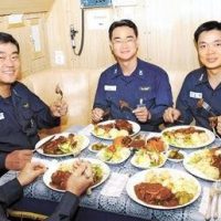 한국 해군 잠수함 병사들 생활모습  gif