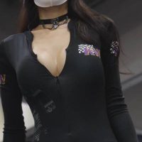 레이싱 모델 유리안 전신 슈트 앞지퍼 가슴골