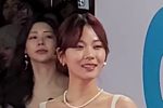 파인 화이트 드레스, 뛰어가는 배우 김형서 (비비) 예의바른 바스트