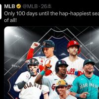 MLB 개막 D-100 포스터에 등장한 이정후 ㅋㅋ