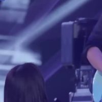 예쁜 핫핑크 란제리슬립 슬쩍슬쩍 치마 걷어주는 이효리 - 작년 콘서트